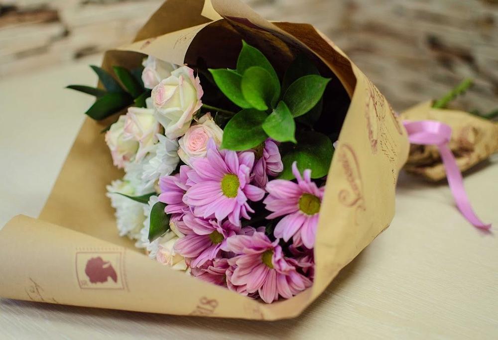 Букет цветов из: Розы и Хризантемы в Красновидово