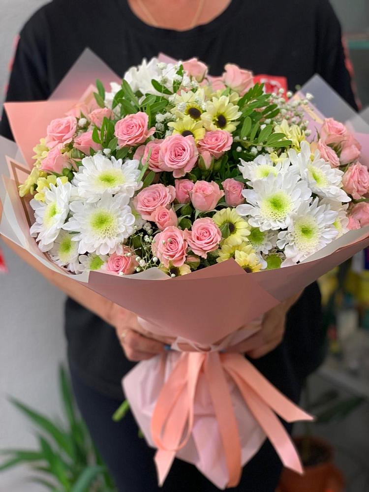 Букет цветов из: Розы и Хризантемы в Красновидово
