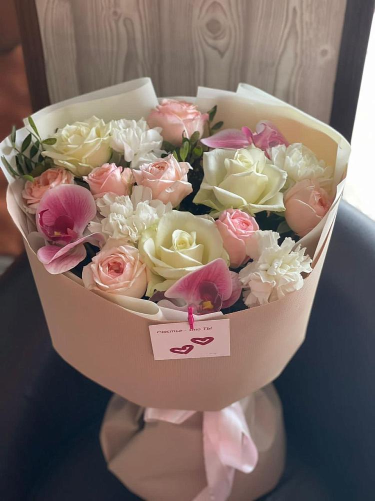 Букет цветов из: Орхидеи, Розы и Гвоздики в Красновидово