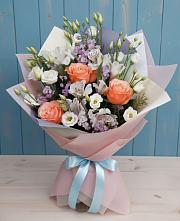 Букет цветов из:  Лизиантусы, Розы, Альстромерии и Гипсофила #REPLACE_PRED# Красновидово