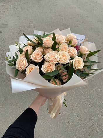 Букет Кремовые розы Латте в Красновидово