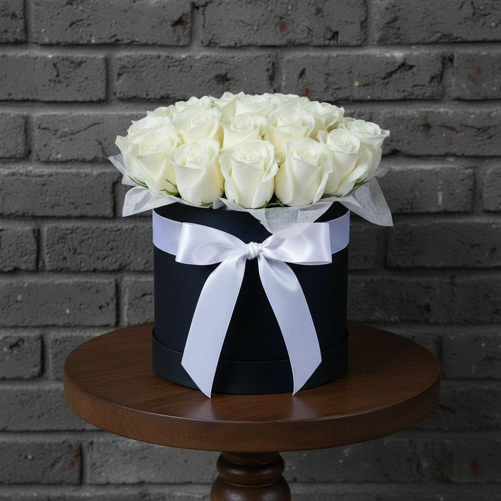 Цветочная композиция из Розы в шляпной коробке в Красновидово