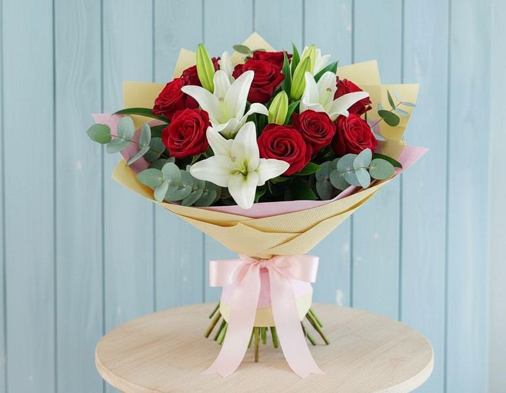 Букет цветов из: Лилии и Розы в Красновидово